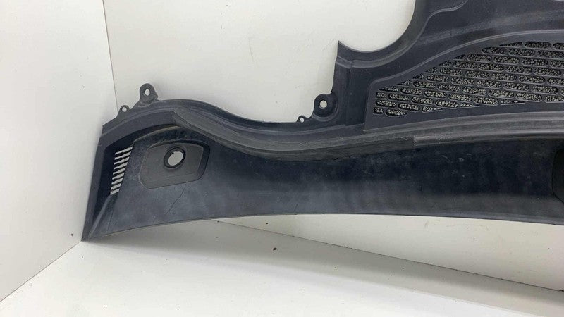 ⭕ 2013-2023 Land Rover Range Rover Sport Under Windshield Cowl Panel C