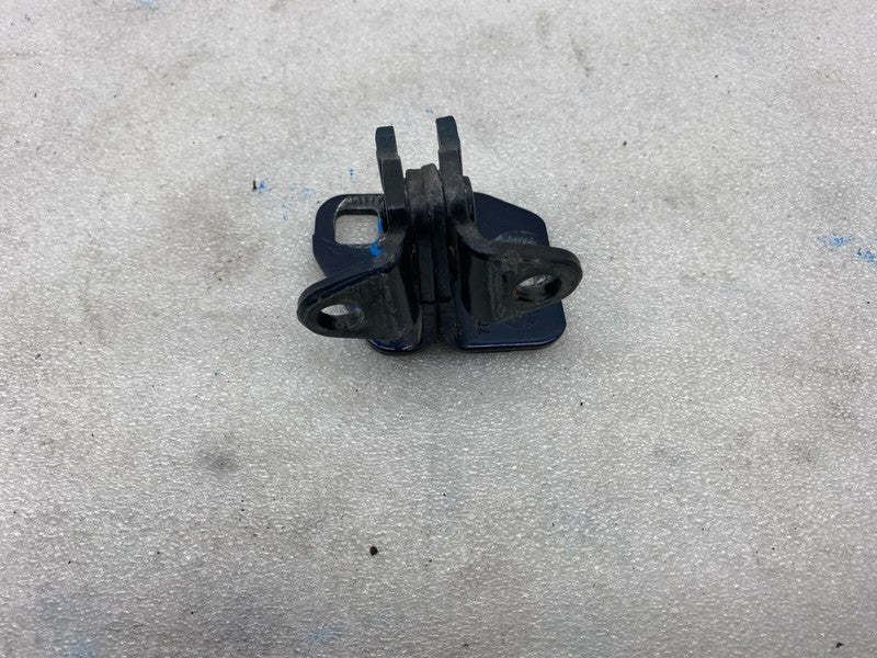 ⭕ 2012-2023 Tesla Model S Front Passenger Right Lower Door Hinge Closure Assist