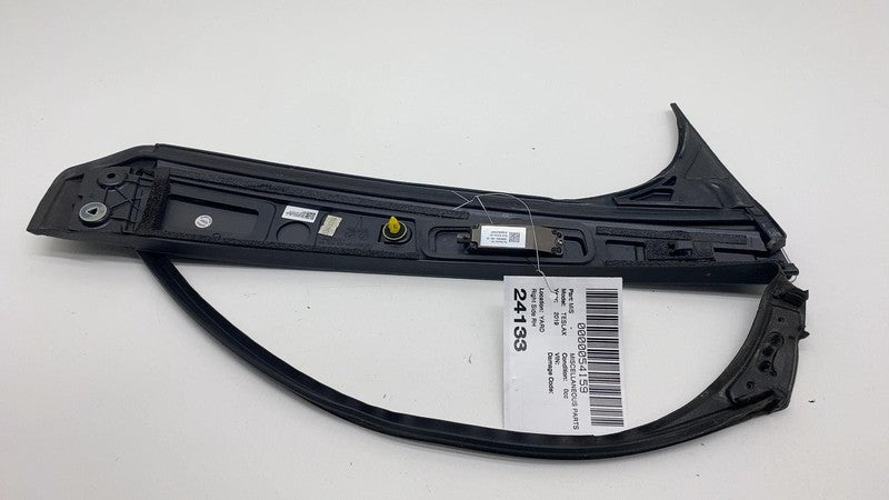108390200B 2016-2020 Tesla Model X Right B-Pillar Applique Trim Molding w/ Camera & Seal RH
