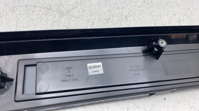 106255000 2016-2020 Tesla Model X Rear Passenger Side Falcon Door Top Trim Panel Right OEM