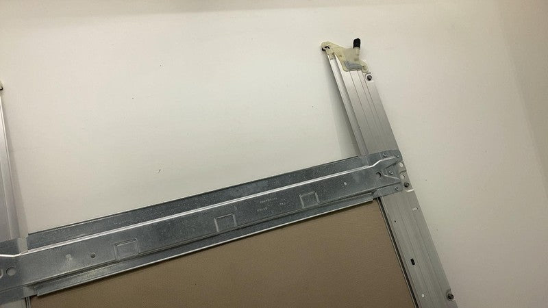 A 218 820 01 42 ⭕ 10-16 Mercedes-Benz E350 E-Class Panoramic Roof Glass Frame Track A2188200142