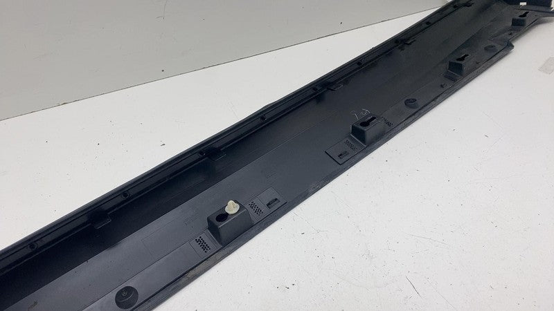 32259230 ⭕ 21-23 Polestar 2 Passenger Side Rocker Skirt Panel Molding Trim Right 32259230