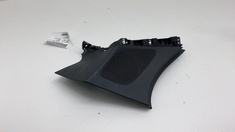 9Y3.867.245 ⭕ 2019-2024 Porsche Cayenne Rear Left Quarter D-Pillar Trim w/ Speaker 9Y3867245