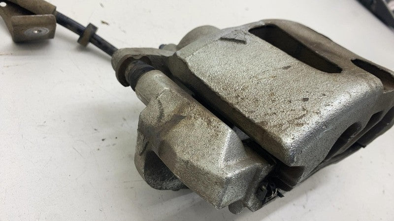 17988801 ⭕2017 2018 2019 2020 Chrysler Pacifica Front Passenger Caliper Right RH 17988801