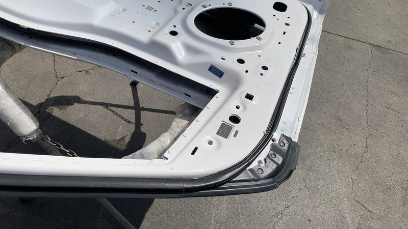 ⭕ 2015-2020 Ford F-150 Crew Cab Front Right Door Shell Panel Lead Foot White OEM