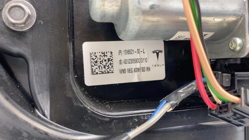 ⭕ 2021-2023 Tesla Model 3 Front Passenger Side Door Shell Panel Right 