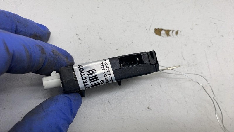 ⭕ 17-23 Tesla Model 3 Infotainment Antenna Amplifier AMP Radio FM 1079