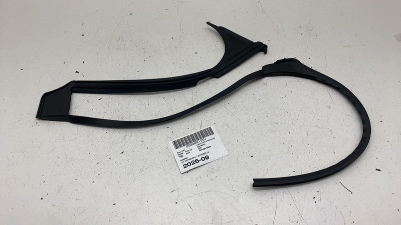 1521802-00-A ⭕ 2016-2025 Tesla Model X MX Left Side B Pillar Weatherstrip Seal 1521802-00-A