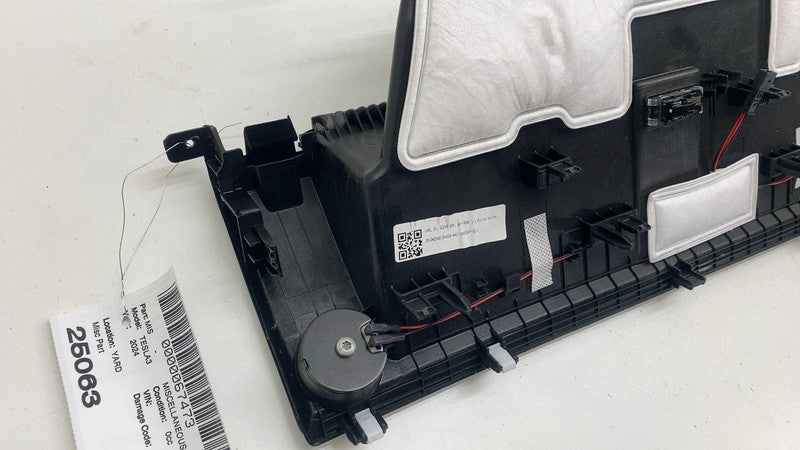 1695247-10-C ⭕24-25 Model 3 Dash Instrument Panel Glove Box Storage w/ USB Drive 1695247-10-C