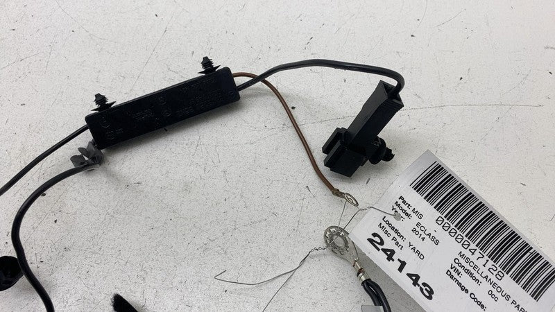 A2128704589 ⭕ 10-16 Mercedes-Benz E350 E-Class Amplifier Antenna Noise Filter A2128704589