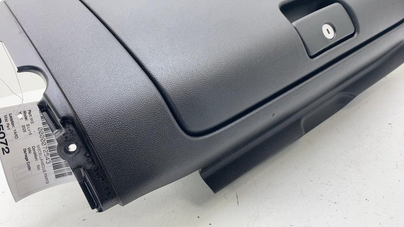 ⭕ 2025 Chevrolet Silverado 1500 Dash Right Lower Glove Box Compartment