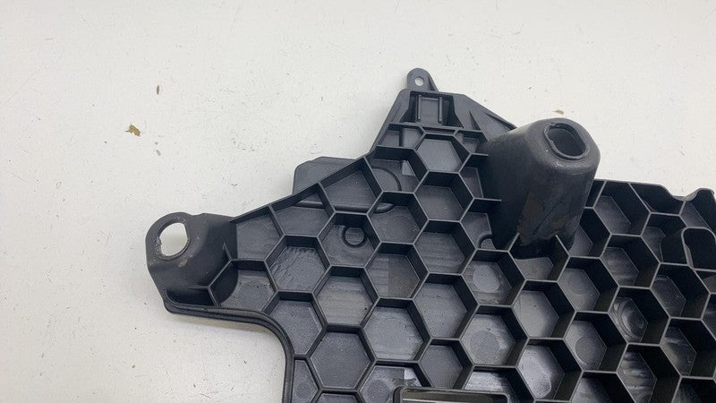 ⭕ 2022 Mercedes-Benz EQS 450+ Fuse Block Bracket OEM A2975457700