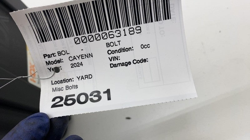⭕ 2024 Porsche Cayenne SET of Bolt & Nut w/ Luggage Tie Down Hook & St