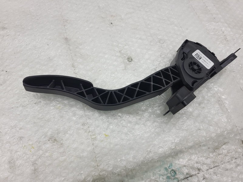 BE5C9F836AA ⭕ 2016-2020 Tesla Model S Accelerator Throttle Pedal Assembly OEM BE5C 9F836-AA
