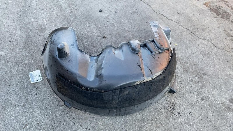 A 166 884 14 22 2016 Mercedes-Benz GLE350 Rear Inner Fender Liner Splash Guard Shield Right RH