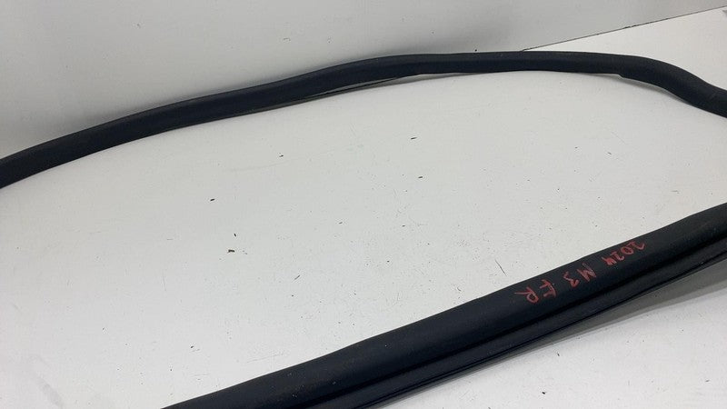 191098400E ⭕ 24-25 Model 3 Front Right Primary Body Weatherstrip Rubber Seal 1910984-00-E