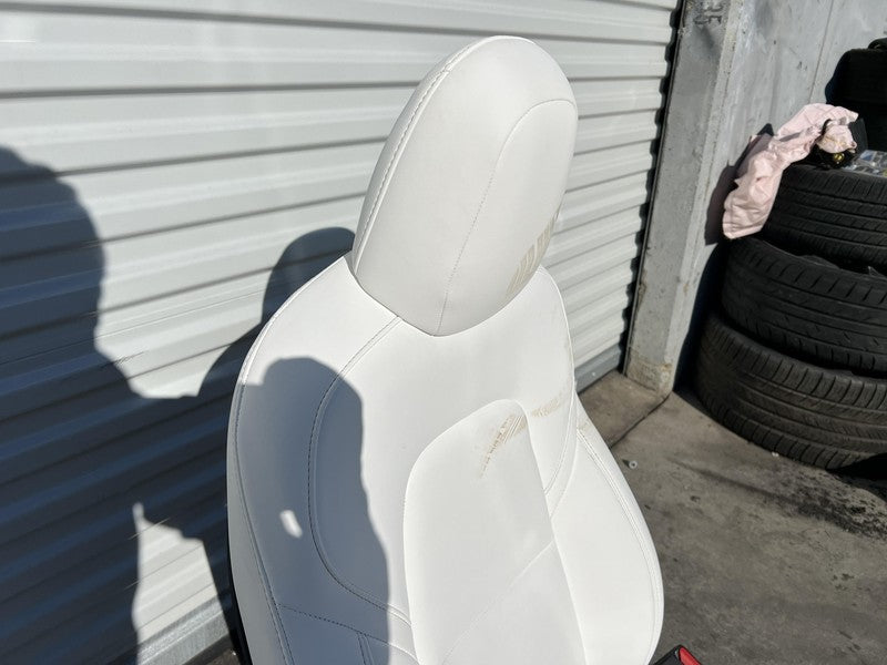 ⭕2020-2023 Tesla Model Y 3 Front Passenger Side 1st Row Seat Leather White Right