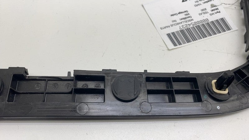 108399100I 17-23 Model 3 Rear Right Bumper Lower Support Retainer Wing Bracket 1083991-00-I