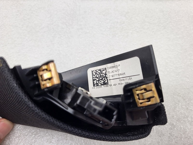 1095686 00 F ⭕ 17-23 Model 3 Front Passenger Audio Tweeter & Speaker Cover Right 1095686-00-F