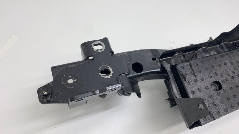 1780915-00-H Tesla Cybertruck Rear Trailer Hitch Tow Bar Receiver OEM 1780915-00-H 2024 2025