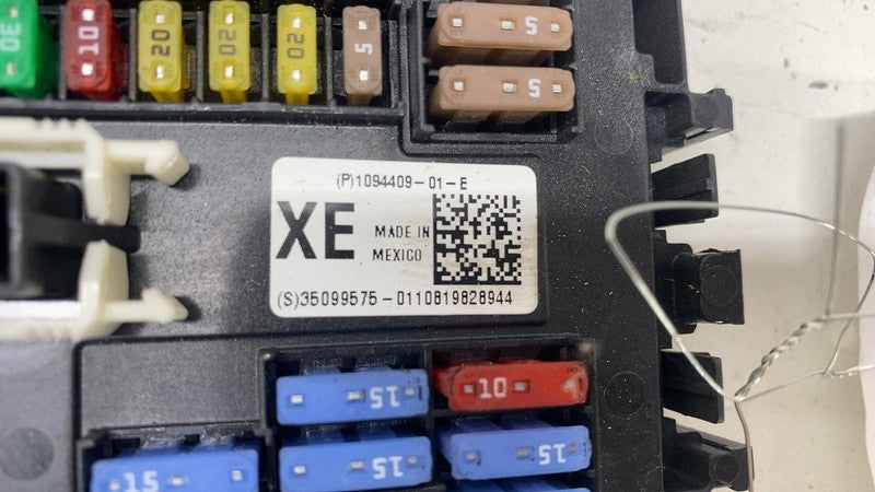 ⭕ 16-20 Model X Front Cabin Battery Fuse Relay Junction Box Module 109