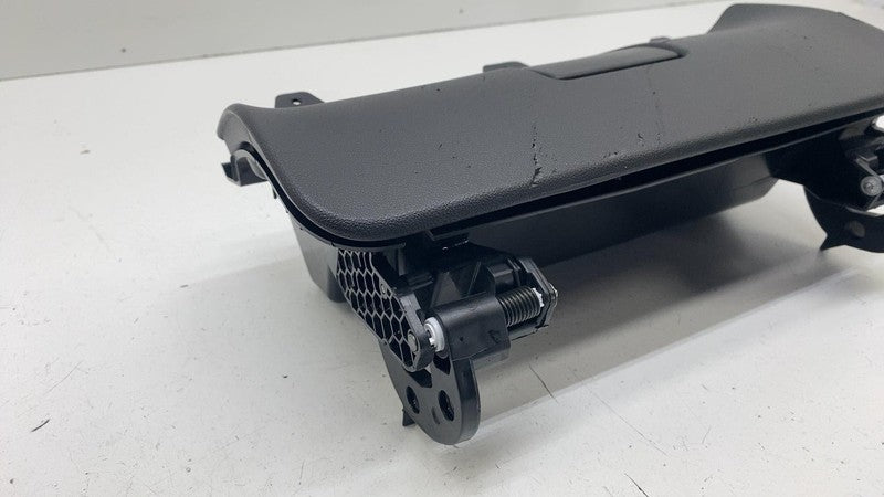 ⭕ 2025 Chevrolet Silverado 1500 Dash Right Upper Glove Box Compartment
