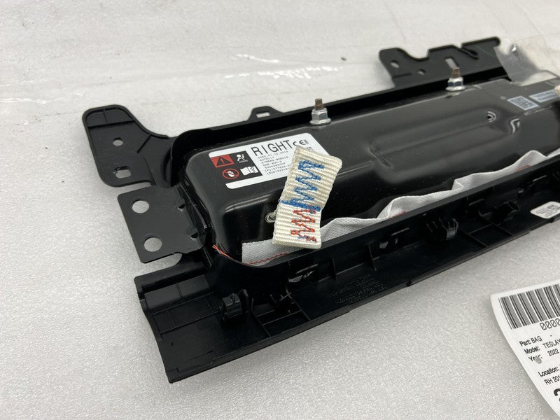 1077826 00 D ❇️17-23 Tesla Model Y 3 Right Knee Airbag Passenger Safety Module RH OEM 1077826