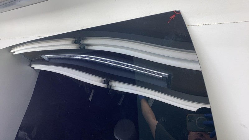 ⭕ 2021-2024 Tesla Model S Panoramic roof Fixed Glass 1564633-00-D (Bar