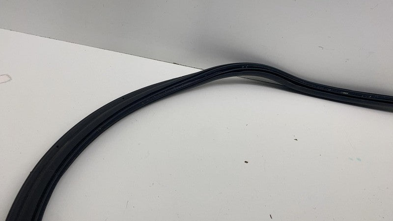 ⭕24-25 Model 3 Rear Trunk Liftgate Decklid Weatherstrip Rubber Seal 17