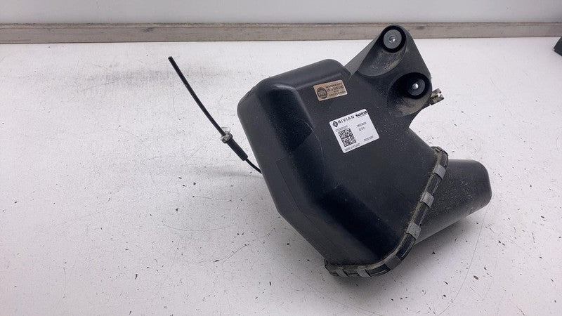 C100003132-F 2022-2024 Rivian R1T R1S Air Ride Suspension Hydraulic Supply Compressor Pump