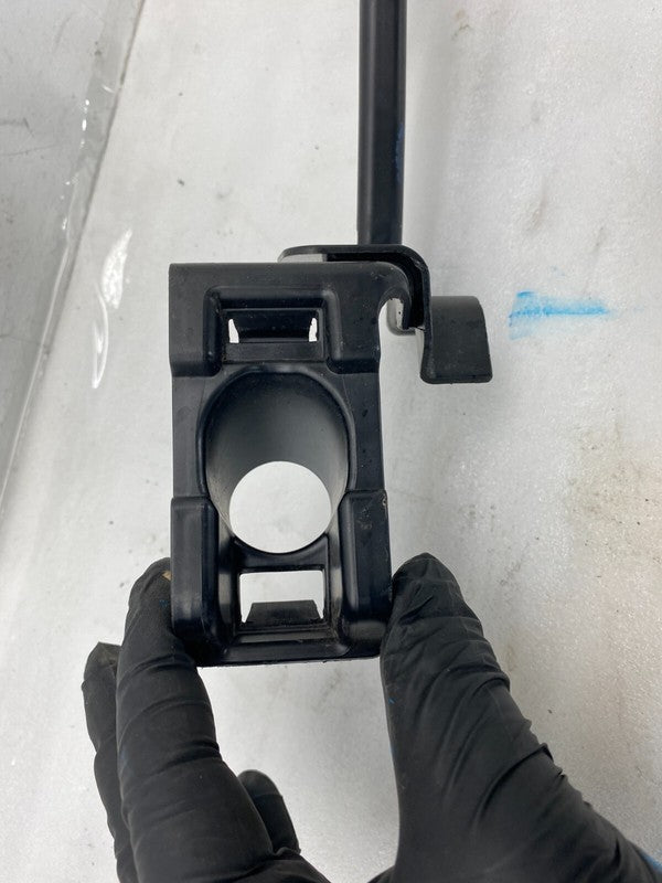 1066956-00-A ⭕16-20 Tesla Model X Rear Passenger Side Trunk Carpet Bracket Right 1066956-00-A