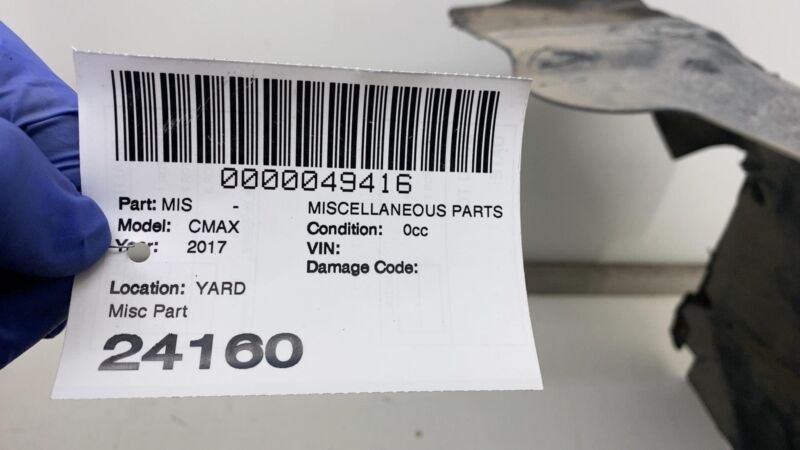 DM51R16114BD 2013-2018 Ford C-Max  Front Passenger Right Wheelhouse Splash Mud Guard Shield