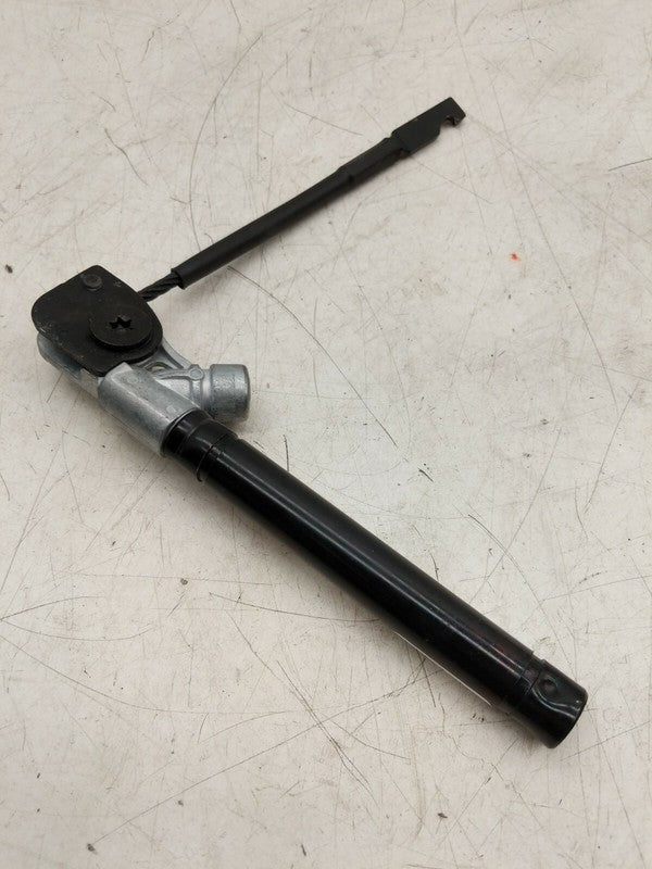1090324-01-C ⭕ 2017-2023 Tesla Model 3 Y Front Lap Seatbelt Pretensioner Right 1090324-01-C