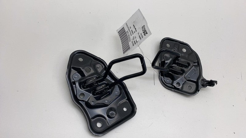 ⭕ 2018-2022 Toyota C-HR Rear 2nd Second Row Left & Right Seat Lock Lat