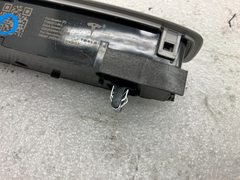 109257300L ⭕ 17-23 Model 3 Front Overhead Console Dome Reading Map Light Lamp 1092573-00-L