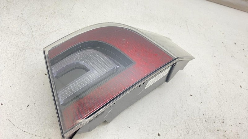 ⭕ 2012-2022 Tesla Model S Rear Taillight LED Outer Tail Lamp Right 600