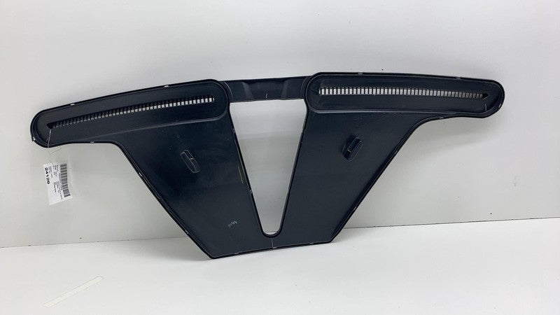 181960200H 2024-2025 Tesla Cybertruck Dash Super Cowl Upper Defrost Duct Trim Panel Support
