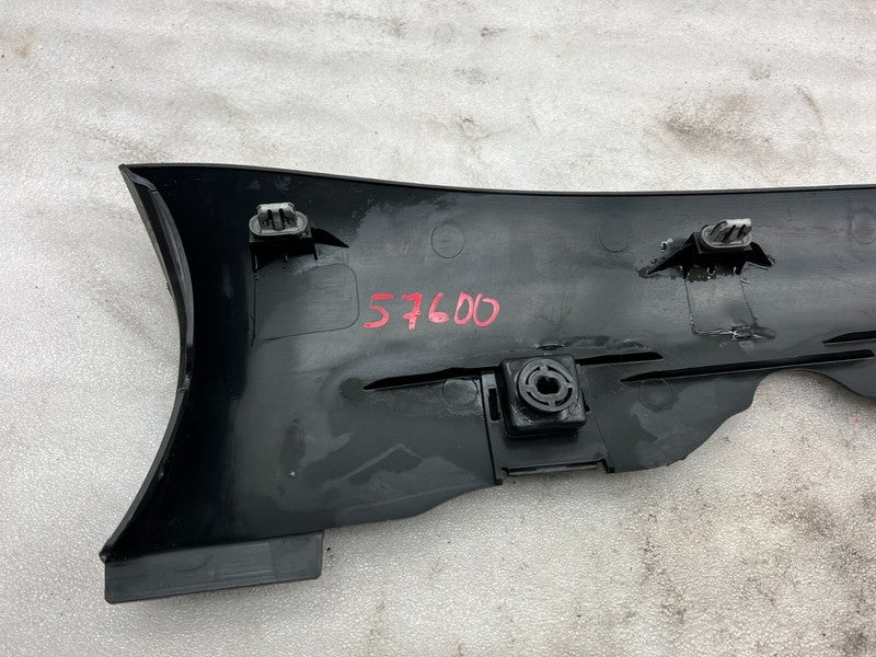 ⭕ 2020-2023 Tesla Model Y Right Side Skirt Rocker Molding Panel Carrier Bracket
