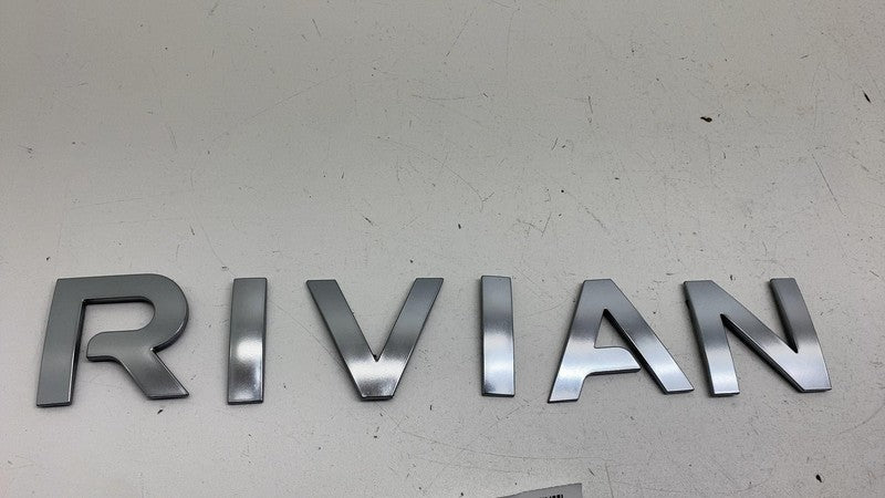 ⭕ 2025 Rivian R1S Nameplate Emblem Trim Badges Applique Letters (SET)