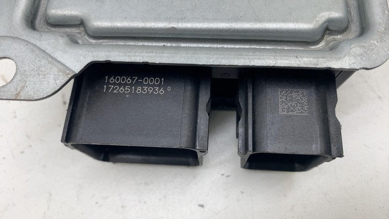 109575700C 17-23 Model 3 Safety Restraint Computer Control Module (Crash Data) 1095757-00-C