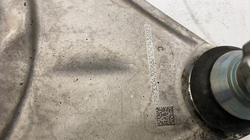 ⭕2022 EQS 450+ V297 Front Left Spindle Knuckle Wheel Hub w/ Control Ar