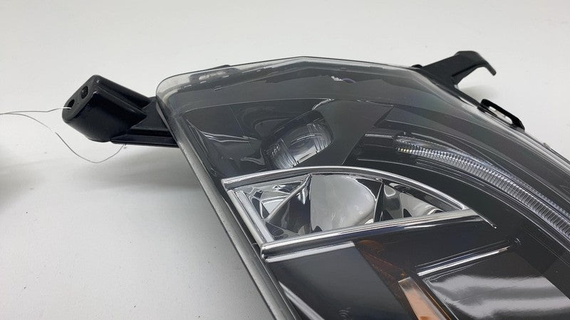 600591400G 2012-2020 Tesla Model S Front Passenger Side LED Fog Light Cornering Lamp Right