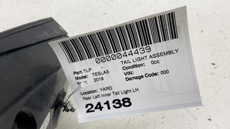 ⭕ 2017-2023 Model 3 Rear Left Inner Taillight LED Tail Lamp 3-Pin 1077