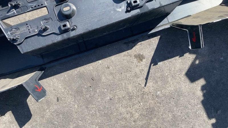 ⭕ 2024 2025 Tesla Cybertruck Rear Bumper Fascia Cover OEM 1800635-00/1