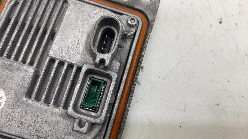 ⭕ 2012-2015 Tesla Model S Front Headlight HID Head Lamp Ballast Contro