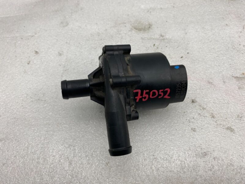 2016-2020 Tesla Model S MS Electric Auxiliary Coolant Water Pump w/ Bracket Assy
