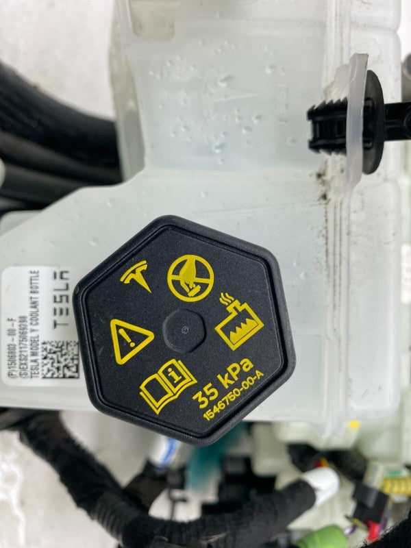 150685900D ⭕ 2021-2023 Tesla Model 3 Supermanifold Refrigerant Chiller w/ Coolant Reservoir