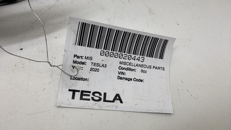 1044379 00 E 17-23 Model 3 Front Left Shock Strut Absorber Damper w/ Coil Spring 1044364-00-E