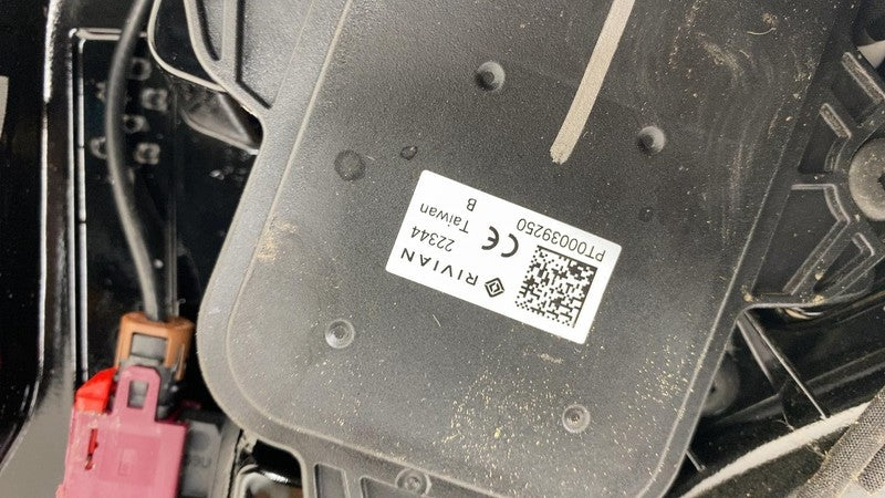 PT00039250 ⭕ 2022-2024 Rivian R1T Rear Upper Roof Spoiler Camera Valance Panel PT00039250