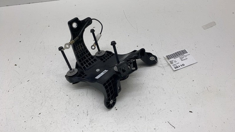 PT01214930 C ⭕ 2025 Rivian R1S Brake Stop Foot Pedal Bracket Support Assembly PT01214930-C